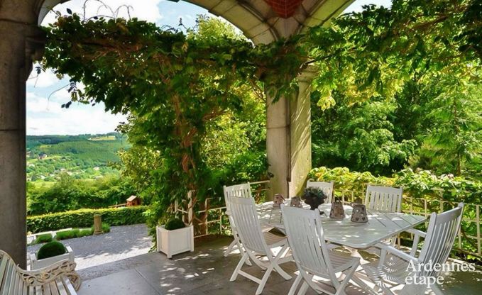 Ch�teau de luxe en Ardenne pour 28 personnes � Stavelot avec sauna, jacuzzi et aire de jeux