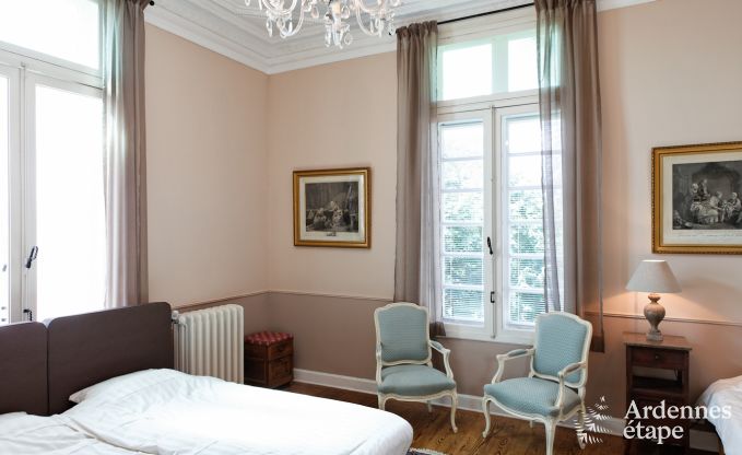 Ch�teau de luxe en Ardenne pour 28 personnes � Stavelot avec sauna, jacuzzi et aire de jeux