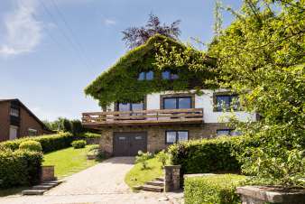 Maison de vacances pour 8 personnes sur les hauteurs de Stavelot avec sauna.