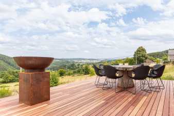 Gîte luxueux avec vue et jacuzzi à louer en Ardenne pour 10 à 12 p.