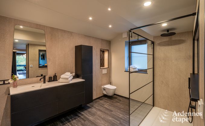 Chalet pour 4 personnes  Stavelot avec jacuzzi, poele  pellets et terrasse prive