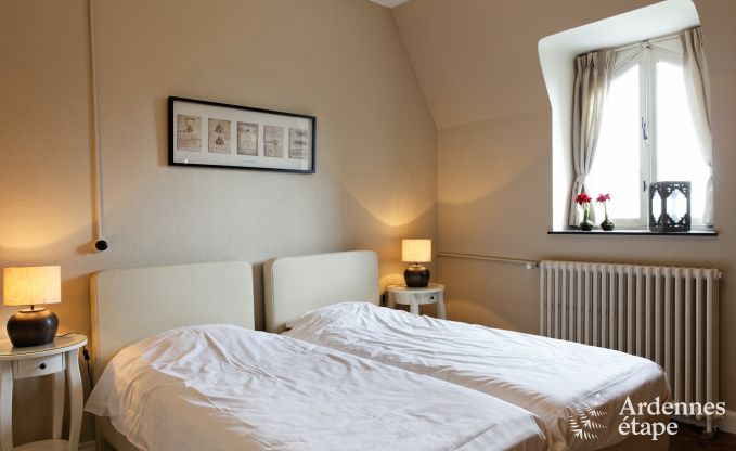 Chteau de luxe en Ardenne pour 28 personnes  Stavelot avec sauna, jacuzzi et aire de jeux