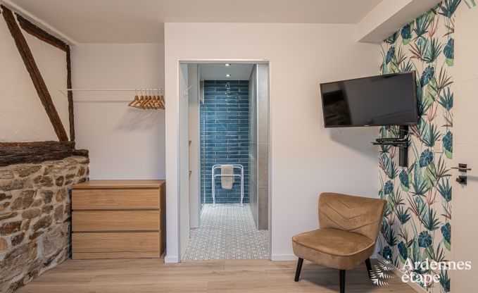 Chalet confortable pour 4 personnes � Stoumont avec 2 chambres et salles de bains jacuzzi ext�rieur et sauna