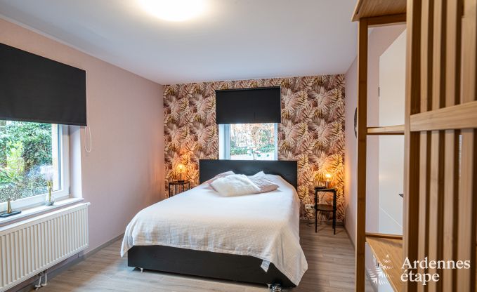 Chalet confortable pour 4 personnes � Stoumont avec 2 chambres et salles de bains jacuzzi ext�rieur et sauna