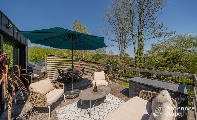 Chalet confortable pour 4 personnes � Stoumont avec 2 chambres et salles de bains jacuzzi ext�rieur et sauna