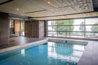 Villa de luxe 12 personnes avec piscine (chien admis !) à Theux