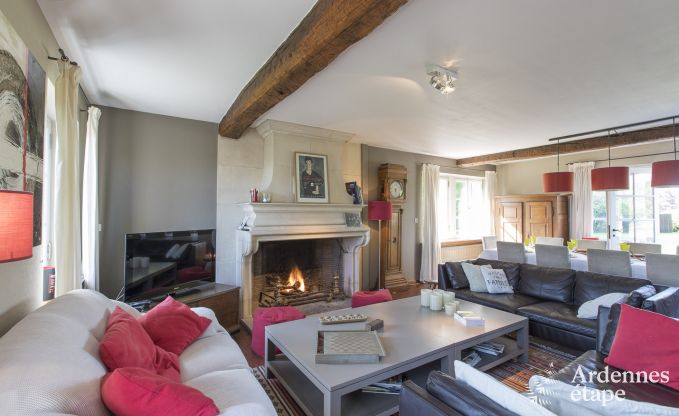 Grande maison de vacances pour 9 personnes � Tinlot avec 4 chambres et salles de bains, piscine, jardin priv� et �quipements de jeux