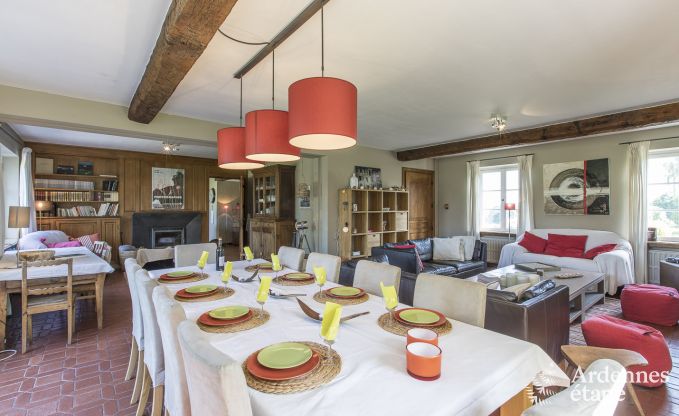 Grande maison de vacances pour 9 personnes � Tinlot avec 4 chambres et salles de bains, piscine, jardin priv� et �quipements de jeux