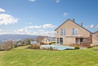Maison de vacances avec piscine dans le jardin pour 8 pers. à Trois-Ponts