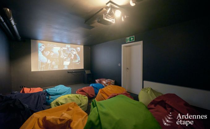 Spacieuse et luxueuse maison de vacances avec piscine � Trois-Ponts, Ardenne