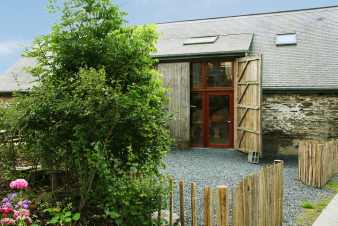 Gîte de charme avec luxueux spa pour 8 personnes à Vaux-sur-Sûre