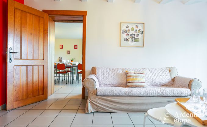 Vacances � la ferme � Vaux-sur-S�re pour 22 personnes en Ardenne