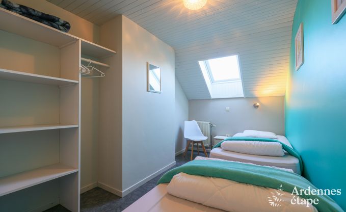 Vacances � la ferme � Vaux-sur-S�re pour 22 personnes en Ardenne
