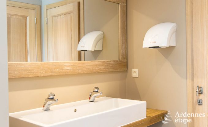 Villa de Luxe � Vaux-sur-S�re pour 6/9 personnes en Ardenne