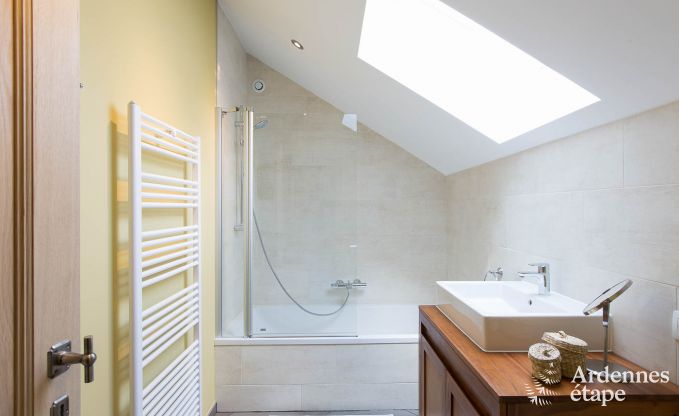 Villa de Luxe � Vaux-sur-S�re pour 6/9 personnes en Ardenne