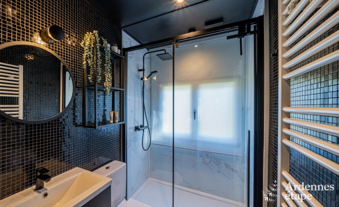 Chalet confortable dans le pittoresque Vencimont, Ardenne