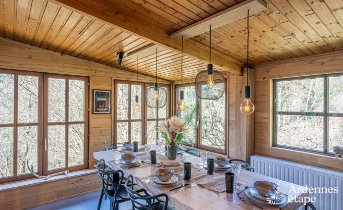 Chalet confortable dans le pittoresque Vencimont, Ardenne