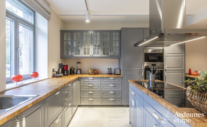 Maison de vacances � Vencimont pour 20 personnes en Ardenne