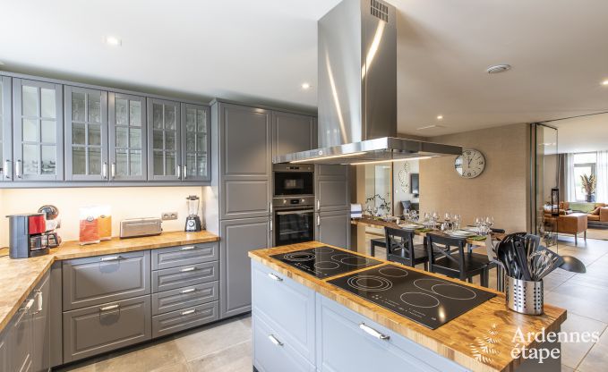 Maison de vacances � Vencimont pour 40 personnes en Ardenne