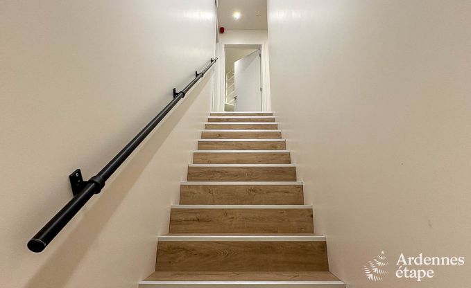 Grande maison de vacances � Vencimont pour 13 personnes avec 6 chambres et salles de bain et jardin priv� avec trampoline et p�tanque