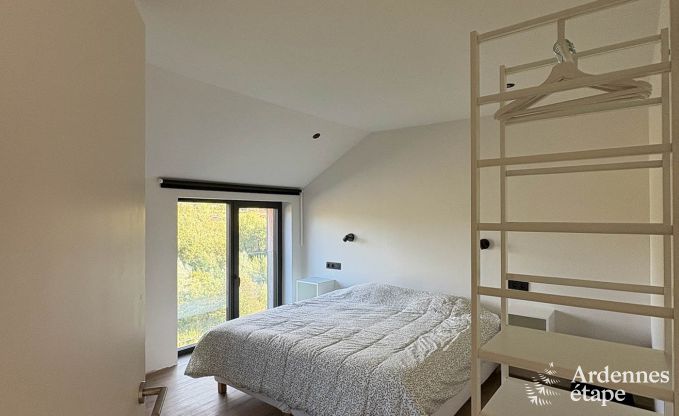 Grande maison de vacances pour 20 personnes � Vencimont avec 9 salles de bain, sauna, cabine infrarouge, salle de jeux et jardin priv� en Ardenne