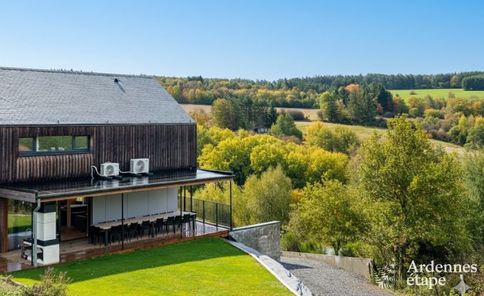 Grande maison de vacances pour 20 personnes � Vencimont avec 9 salles de bain, sauna, cabine infrarouge, salle de jeux et jardin priv� en Ardenne