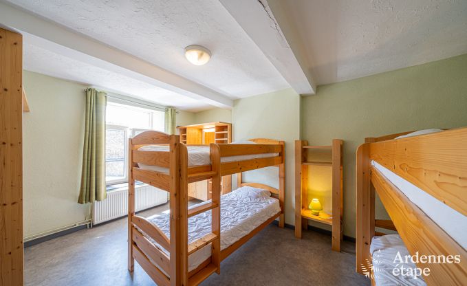 Maison de vacances � Vencimont, Ardenne, 12 personnes, 4 chambres, sauna privatif, billard, jardin au bord de l�eau