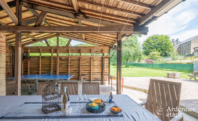 Maison de vacances � Vencimont, Ardenne, 12 personnes, 4 chambres, sauna privatif, billard, jardin au bord de l�eau
