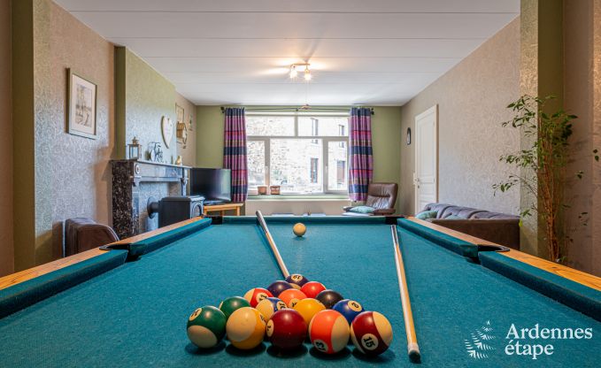 Maison de vacances � Vencimont, Ardenne, 12 personnes, 4 chambres, sauna privatif, billard, jardin au bord de l�eau