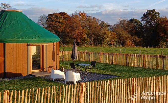 S�jour insolite dans un yourte unique � Vielsalm : entour� de prairies, avec jardin, lits faits et 1 chien