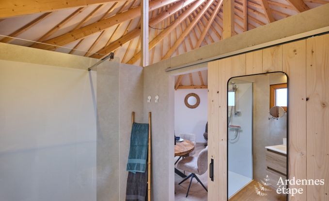 S�jour insolite dans un yourte unique � Vielsalm : entour� de prairies, avec jardin, lits faits et 1 chien