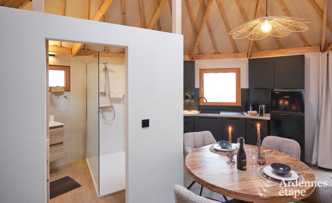 S�jour insolite dans un yourte unique � Vielsalm : entour� de prairies, avec jardin, lits faits et 1 chien