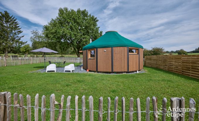 S�jour insolite dans un yourte unique � Vielsalm : entour� de prairies, avec jardin, lits faits et 1 chien