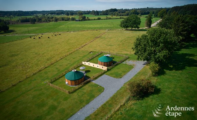 S�jour insolite dans un yourte unique � Vielsalm : entour� de prairies, avec jardin, lits faits et 1 chien