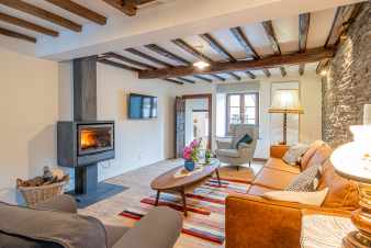 Maison de vacances charmante à Vielsalm, Ardenne : 6 personnes, 3 chambres, jardin privé