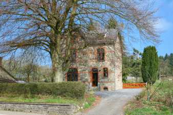 Charmante maison de maître authentique à louer à Vielsalm