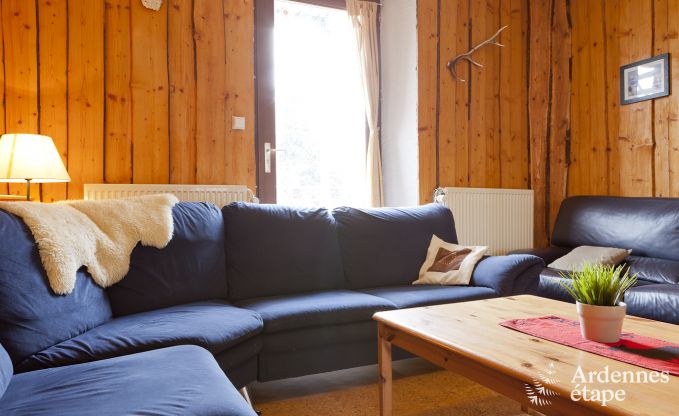 Grande maison de vacances prs de Vielsalm pour 21 personnes avec 7 chambres, 4 salles de bains, salle de jeux et jardin priv