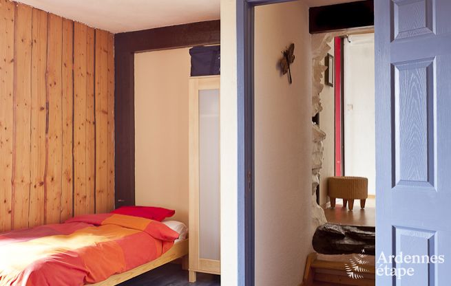 Grande maison de vacances prs de Vielsalm pour 21 personnes avec 7 chambres, 4 salles de bains, salle de jeux et jardin priv