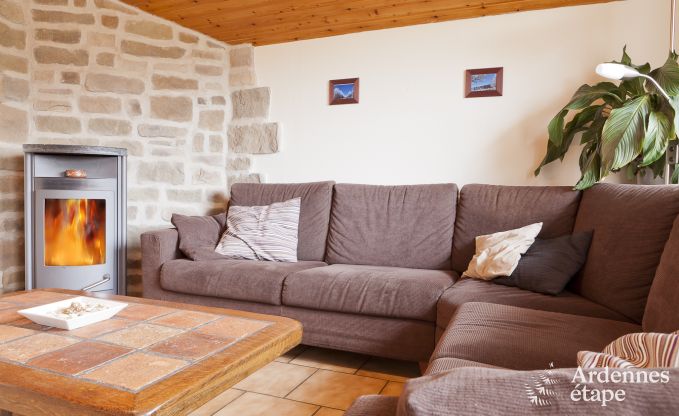Grande maison de vacances pr�s de Vielsalm pour 21 personnes avec 7 chambres, 4 salles de bains, salle de jeux et jardin priv�