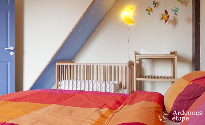 Grande maison de vacances pr�s de Vielsalm pour 21 personnes avec 7 chambres, 4 salles de bains, salle de jeux et jardin priv�