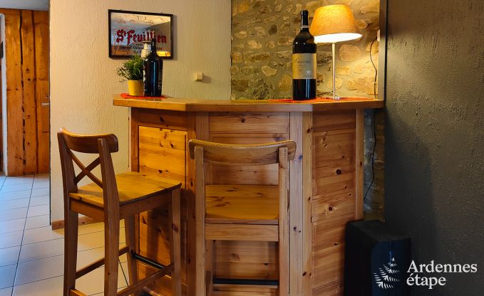 Grande maison de vacances pr�s de Vielsalm pour 21 personnes avec 7 chambres, 4 salles de bains, salle de jeux et jardin priv�