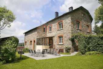 Maison de vacances à Vielsalm pour 12 avec jardin et wellness