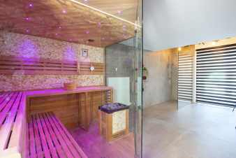 Maison de vacances pour 17  Vielsalm avec sauna, salle de jeux et station de charge