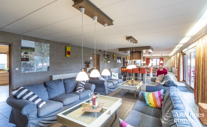 Grande maison de vacances � Vielsalm pour 22 personnes avec 10 chambres, salle de jeux, sauna et grand jardin