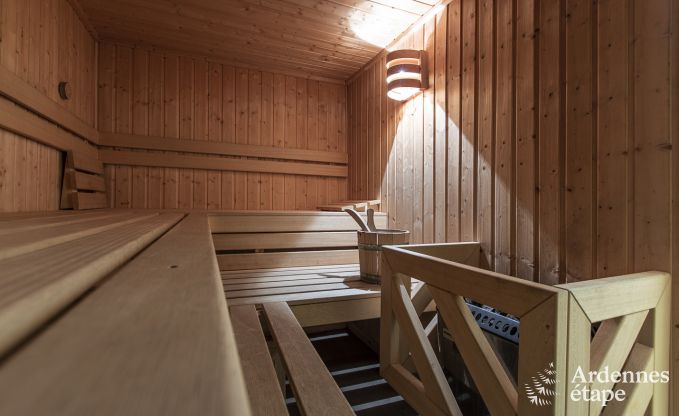 Grande maison de vacances � Vielsalm pour 22 personnes avec 10 chambres, salle de jeux, sauna et grand jardin