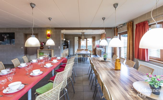 Grande maison de vacances � Vielsalm pour 22 personnes avec 10 chambres, salle de jeux, sauna et grand jardin