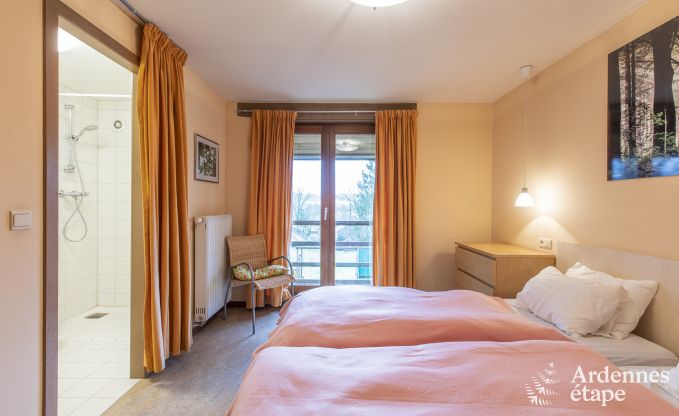 Grande maison de vacances � Vielsalm pour 22 personnes avec 10 chambres, salle de jeux, sauna et grand jardin