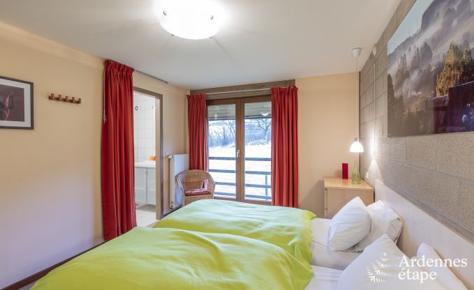 Grande maison de vacances � Vielsalm pour 22 personnes avec 10 chambres, salle de jeux, sauna et grand jardin