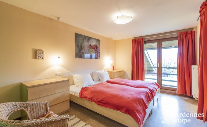 Grande maison de vacances � Vielsalm pour 22 personnes avec 10 chambres, salle de jeux, sauna et grand jardin