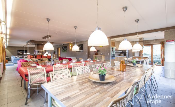 Grande maison de vacances � Vielsalm pour 22 personnes avec 10 chambres, salle de jeux, sauna et grand jardin